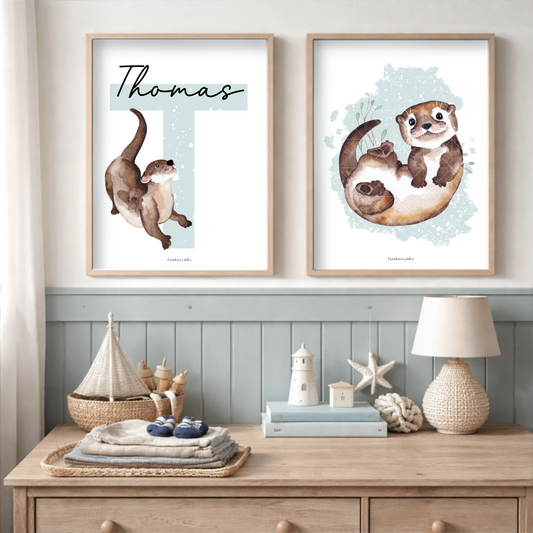 Un ensemble d’affiches avec la thématique de petites loutres avec le prénom de l’enfant